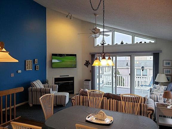 3rd image of 5910 Pleasure Ave #S
