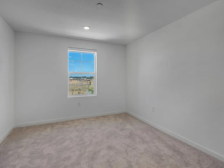 7650 Kobuk Valley Cir — Photo 32