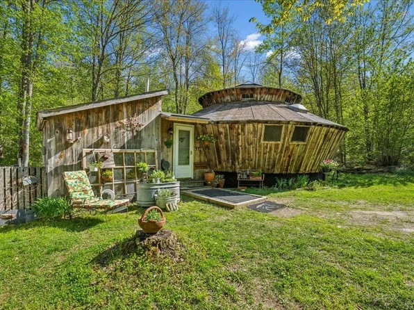 491 Greenfield Road, Peterborough, NH 03458