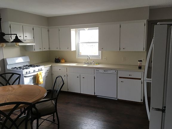 4th image of 2680 Nolan Ave NW