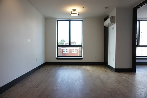 Rented by Rennit Inc. | media 52