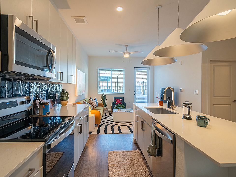 Nollie Kitchen