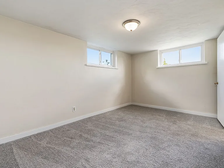 338 Meadow Ave — Photo 20