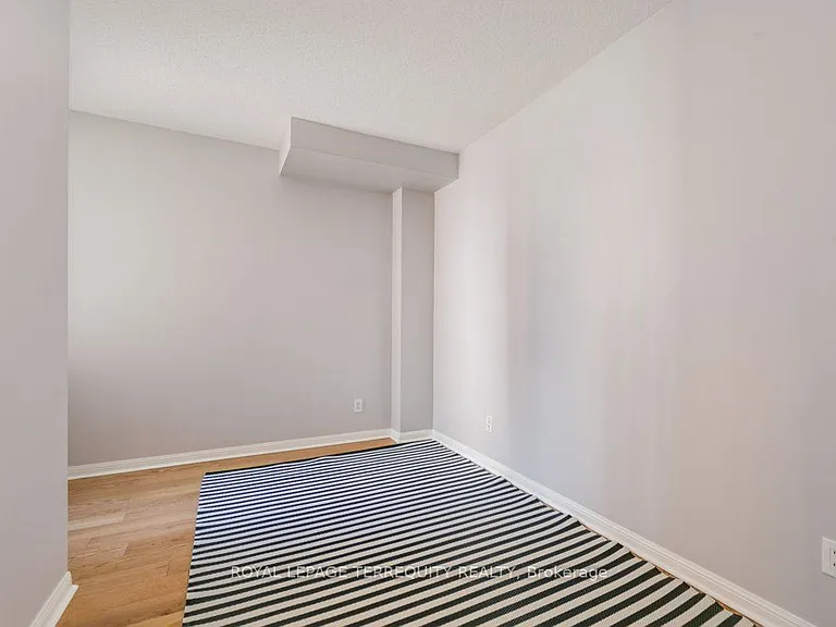 11 Crawford St #A — Photo 12