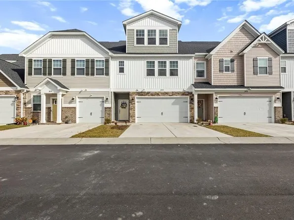 1833 Honey Milk Rd, Chesapeake, VA 23322