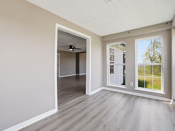 3rd image of 660 Jones Knob Rd