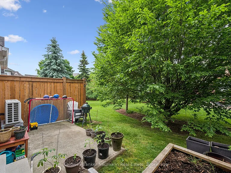 165 Terraview Cres #2 — Photo 33