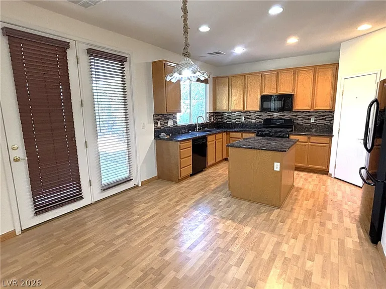 5647 Doe Springs Pl — Photo 5