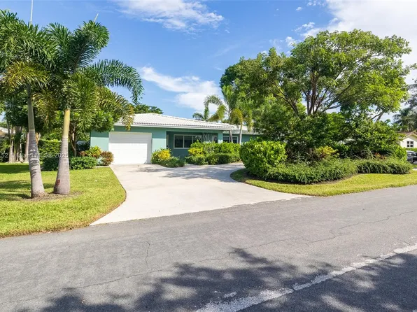 121 SE 7th St, Pompano Beach, FL 33060