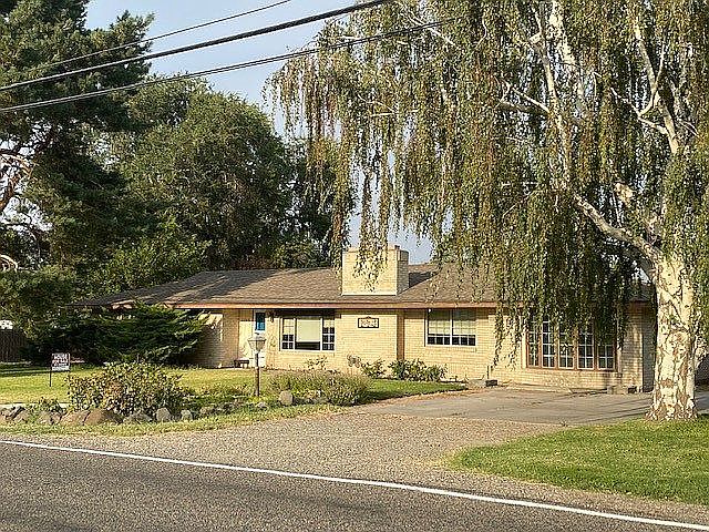 3205 S Cascade