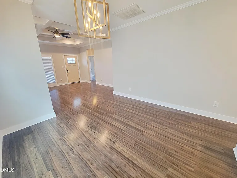 1433 Garner Rd — Photo 9