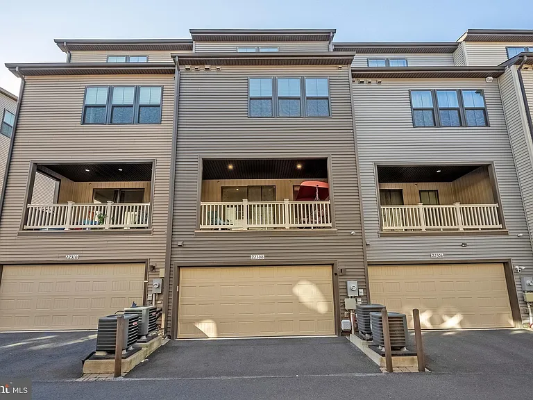 22308 Seabring Ter — Photo 40