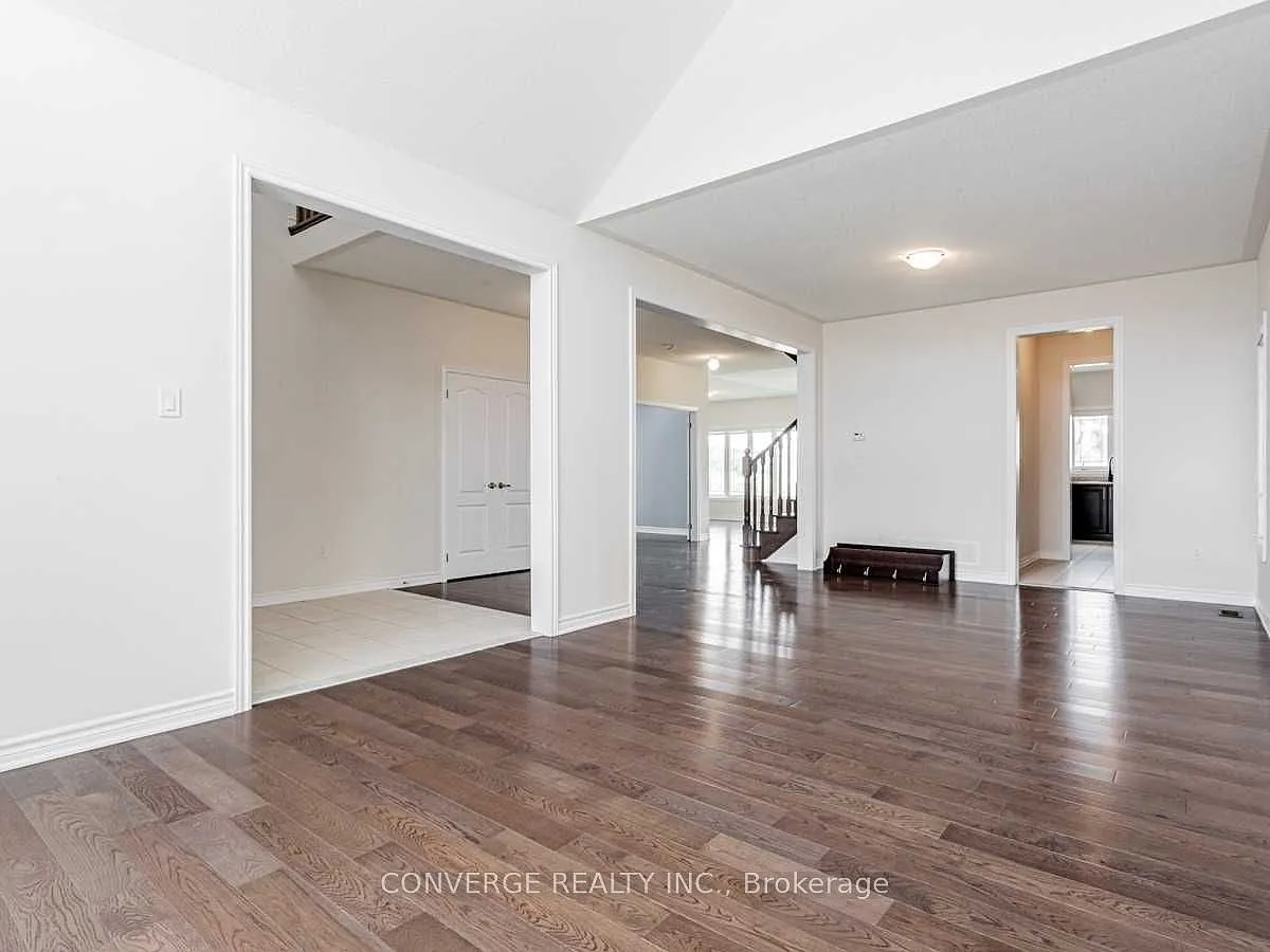 4 bed, $2,900 — Photo 3
