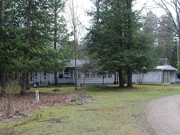 3rd image of 14390 River Dr