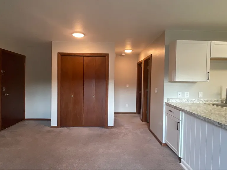 706 Ouida Way #4 — Photo 4