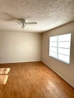 2389 Giovanni Ave — Photo 4