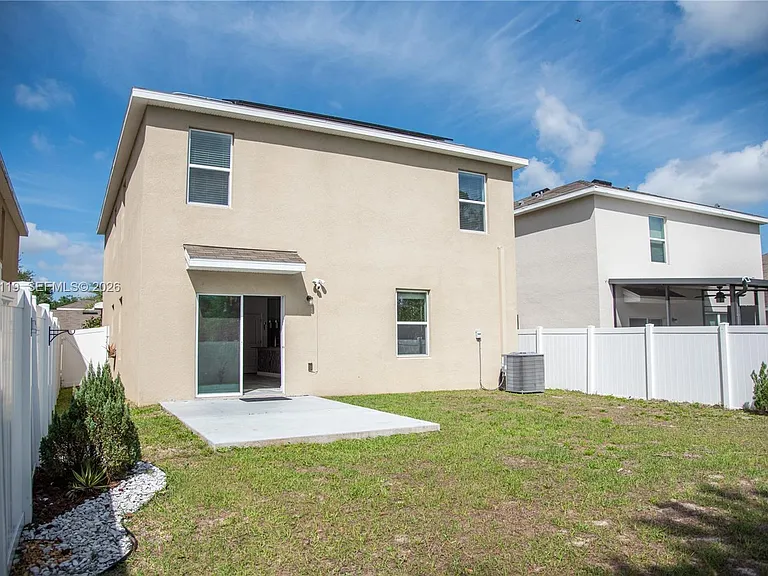 105 Lacewing Pl — Photo 11