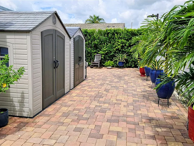 17124 SW 143rd Pl — Photo 28
