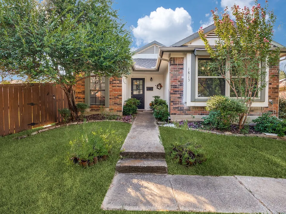 1813 Sherwood Pl