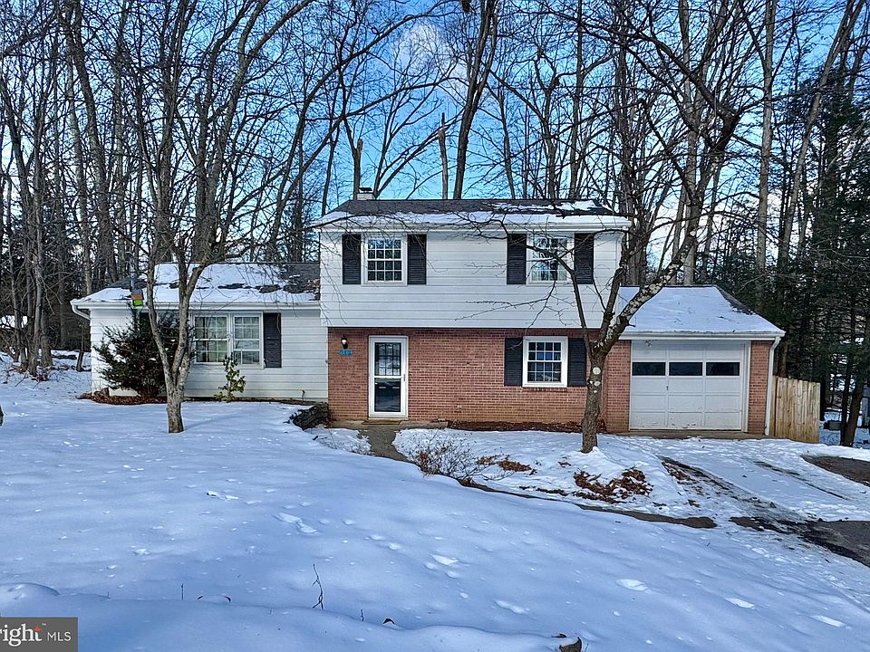 1st image of 512 Brittany Dr