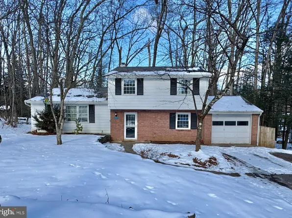 512 Brittany Dr, State College, PA 16803