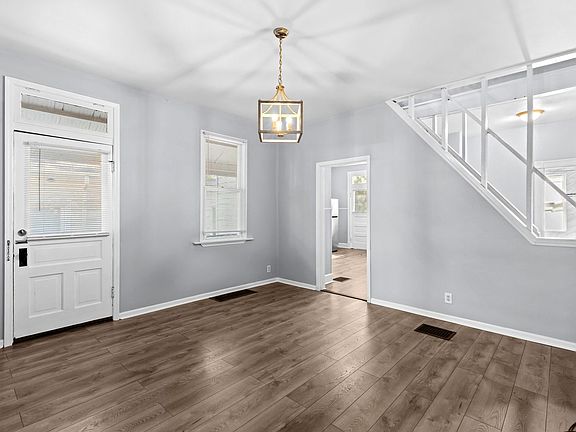 5th image of 4632 Cecil Pl