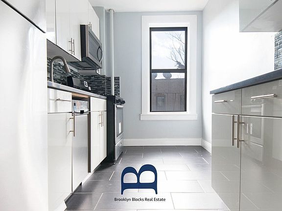3rd image of 1026 President St APT 3B