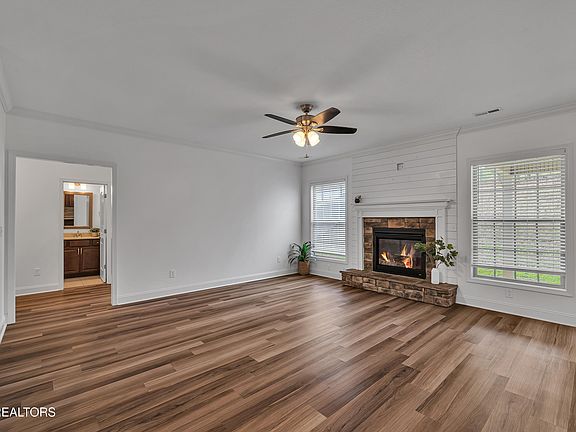 3rd image of 1546 Ridge Climber Rd