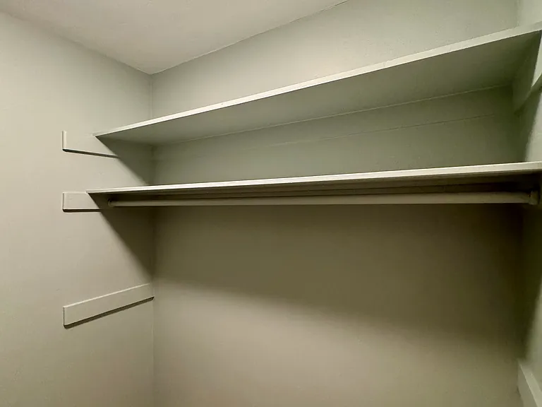 walk in closet