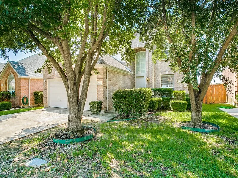 4 bed, 2.0 bath, 2617 sqft, $2,950 — Photo 2