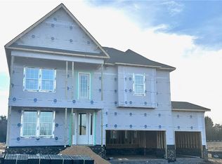 8601 Lemur Ln, Summerfield, NC 27358