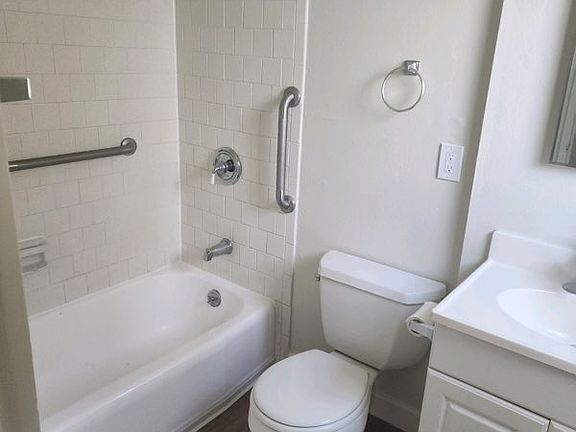 5th image of 1277 Yulupa Ave #3