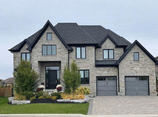 908 Fall Harvest Ct, Kitchener, ON N2P 0G6