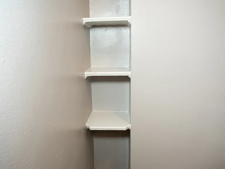 5737 N Kenmore Edgewater Apartments — Photo 9