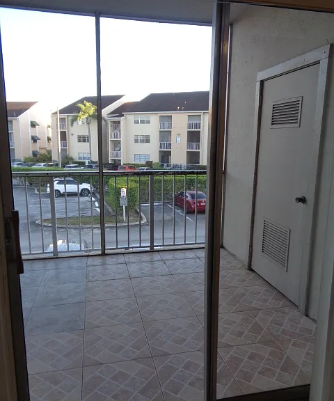 15290 SW 106th Ln #326 — Photo 29