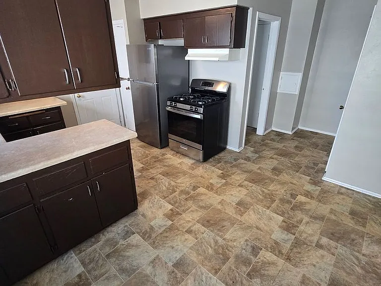 8576-8578 N 107th St. (Townhouse) — Photo 5