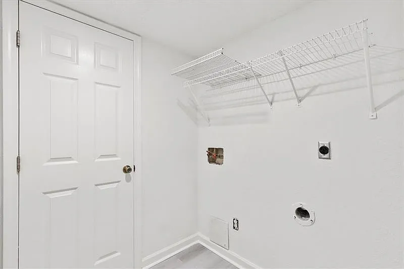 2 bed, 2.0 bath, 1083 sqft, $1,800 — Photo 4