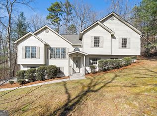 314 Calusa Pl, Ball Ground, GA 30107