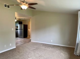 9910 Saratoga Dr, Caledonia, WI 53108