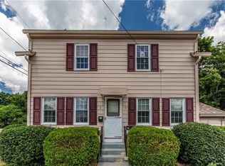 2 Riverdale Ave, West Warwick, RI 02893