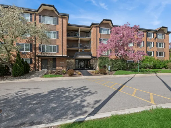 1126 S New Wilke Rd APT 404, Arlington Heights, IL 60005