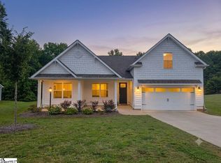 836 Orchard Valley Ln, Boiling Springs, SC 29316