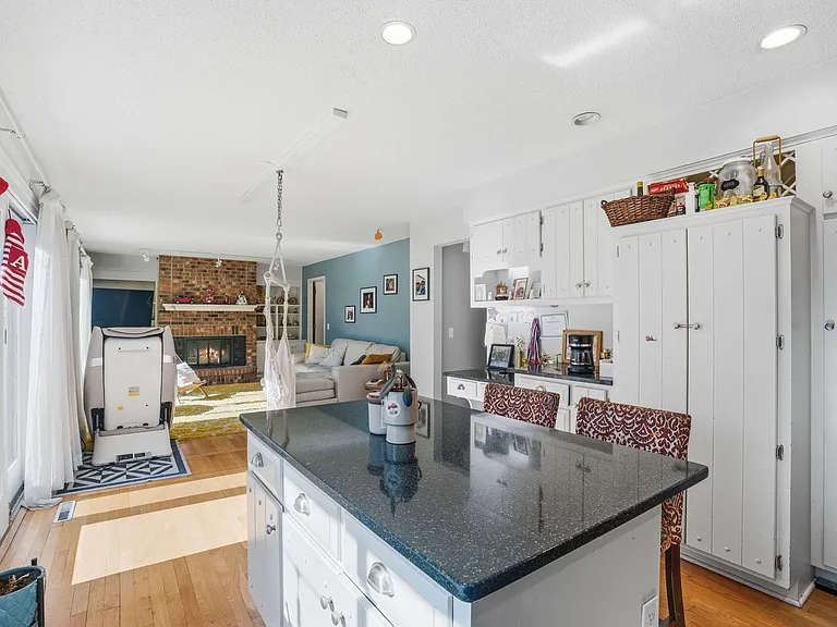 10427 Brown Farm Cir — Photo 22