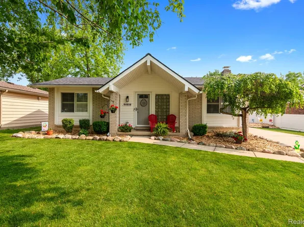 44818 Whitman Ave, Canton, MI 48187