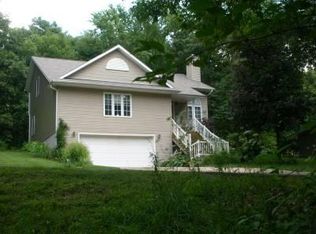 4002 Sycamore Dr, Mount Pleasant, IA 52641