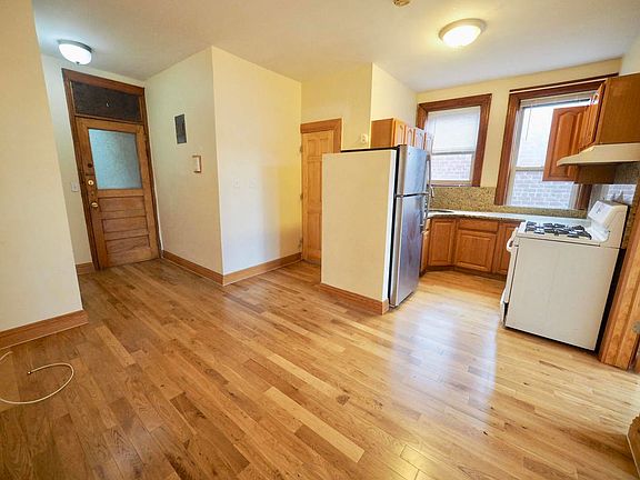 2nd image of 31-18 41st St #3L
