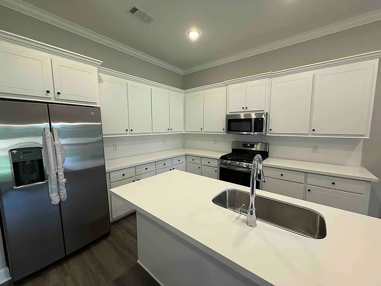 548 Patrick Farms Dr — Photo 6
