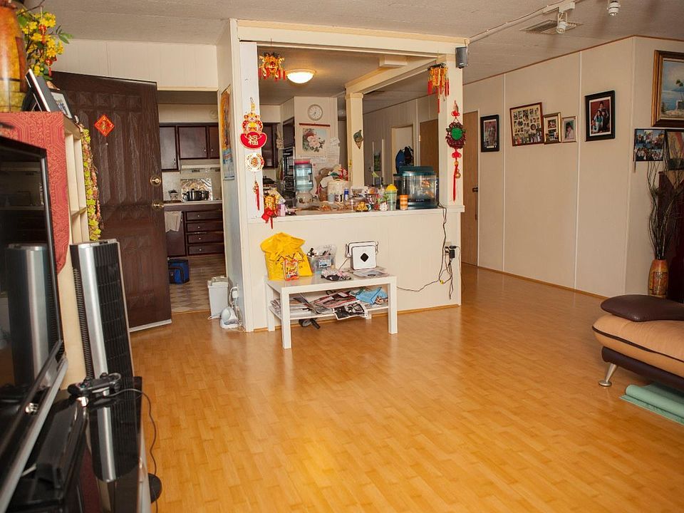 2nd image of 165 Blossom Hill Rd Spc 375