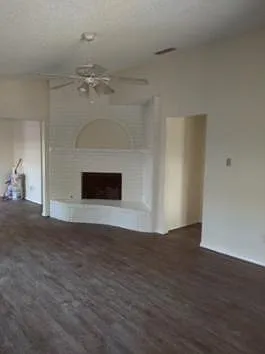 2 bed, 1608 sqft, $1,850 — Photo 2