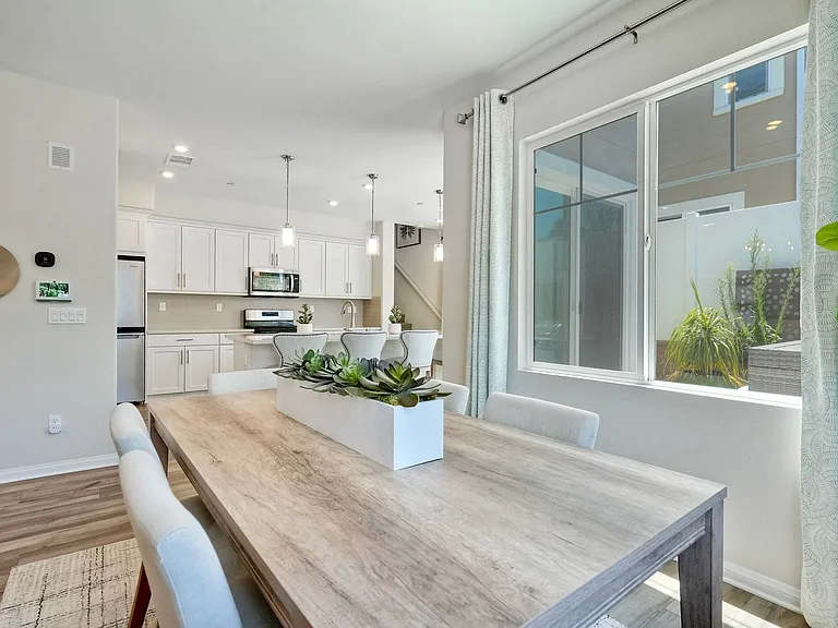 1501 Wingwood Ln — Photo 6